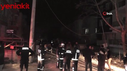 Muz yüklü kamyonette sıkışan gaz patladı ortalık savaş alanına döndü