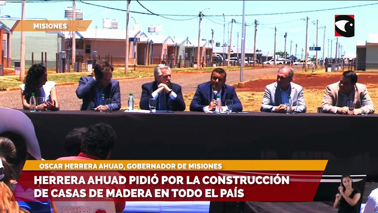 Herrera Ahuad pidió por la construcción de casas de madera en todo el país