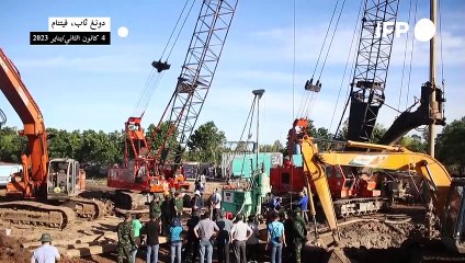 السلطات الفيتنامية تعلن وفاة طفل سقط قبل أيام في حفرة بعمق 35 متراً