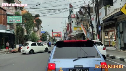 TRAVELING DI KOTA KEDIRI DAN BELI OLEH-OLEH TAHU TAKWA