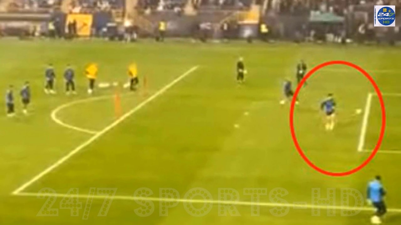 Fans Claim Ronaldo Should 'Retire' after He Failed with a Backheel Attempt in Al-Nassr Unveiling
