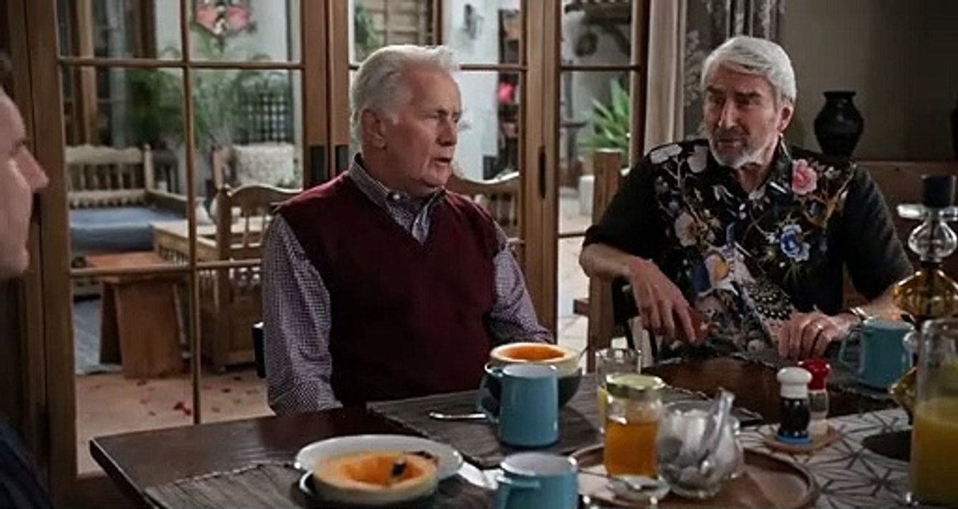 Grace and Frankie - Se5 - Ep02 -The Squat HD Watch