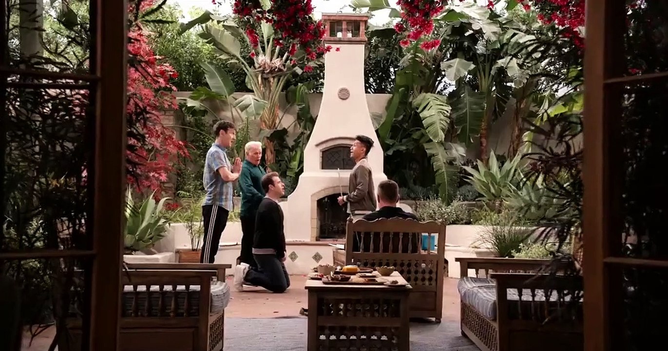 Grace and Frankie - Se5 - Ep08 - The Ceremony HD Watch