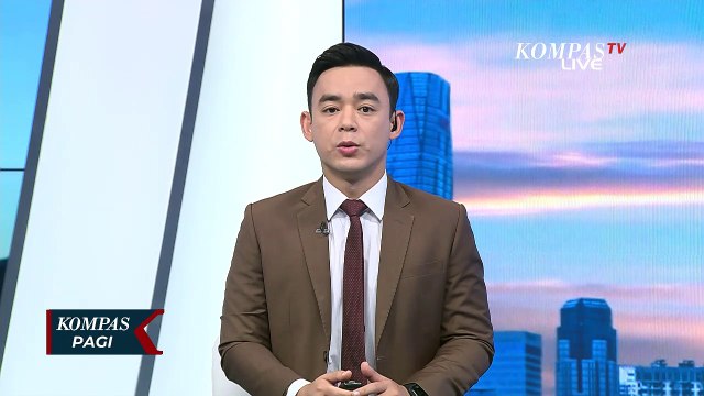 Sopir Diduga Mabuk, Sebuah Mobil Tabrak Separator Busway di Kelapa Gading!