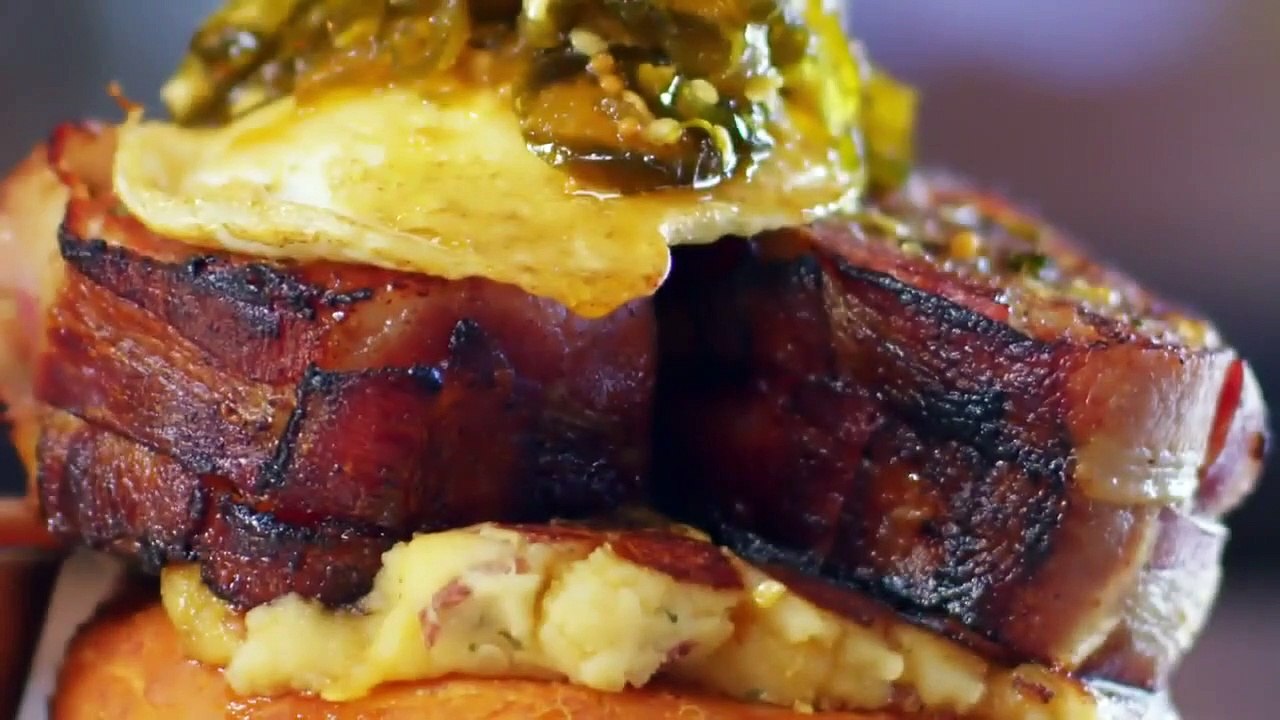 Carnivorous - Se1 - Ep03 - Meat on a Doughnut HD Watch