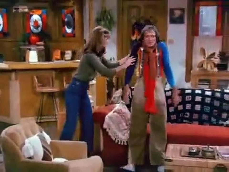 Mork and Mindy - Se3 - Ep15 - Mork, the Swinging Single HD Watch