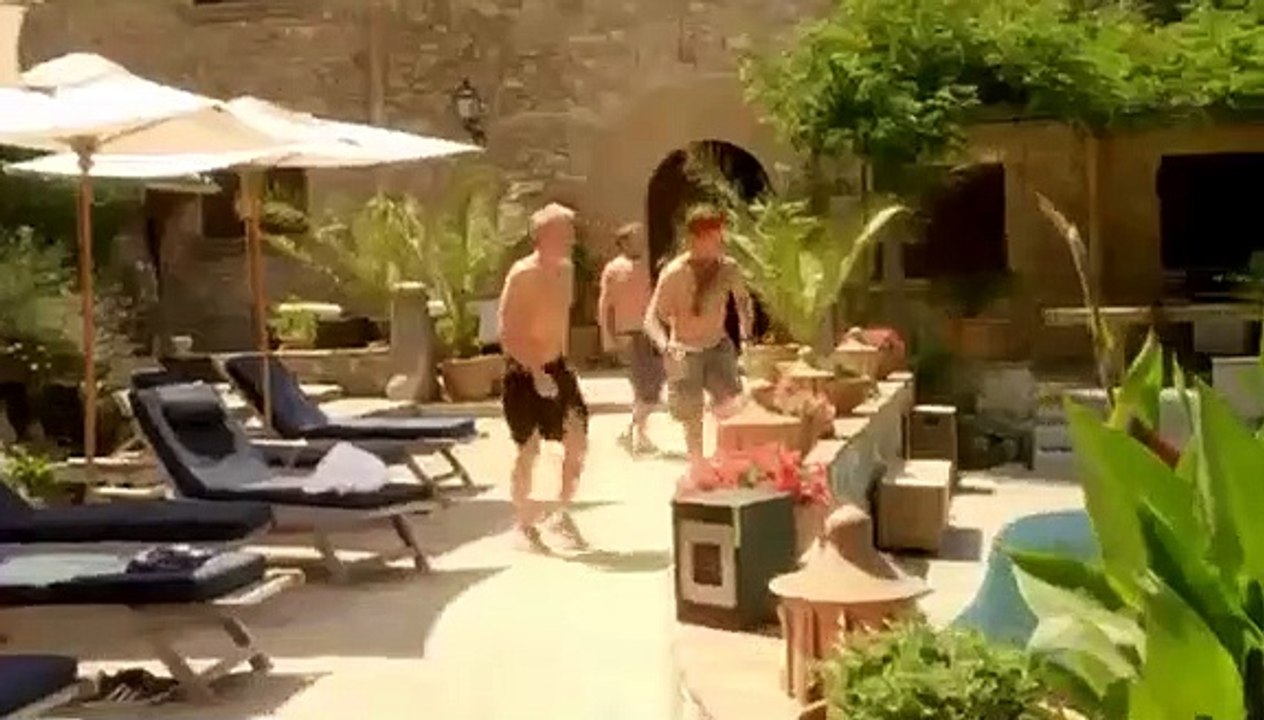 Mad Dogs (UK) - Se2 - Ep01 HD Watch