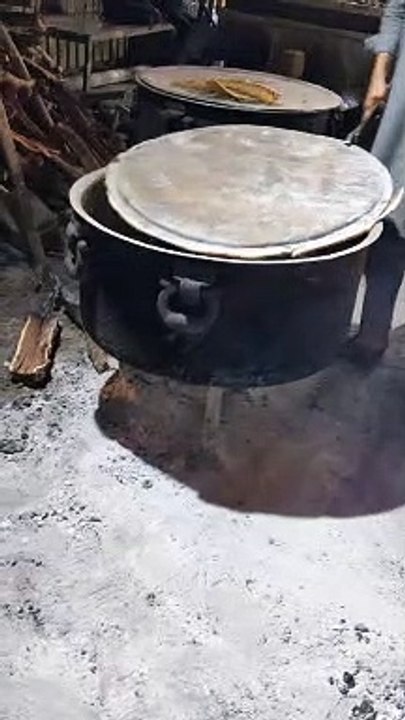 Dum Pukhat Full Bakra Roasted