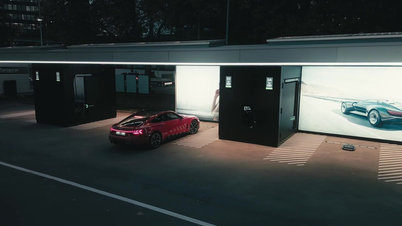 Elektrisierendes Opening des ersten Audi charging hub in Zürich
