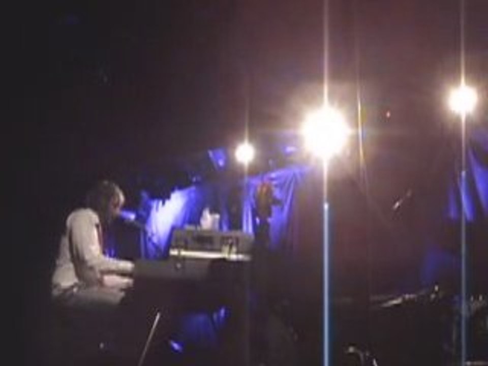 Sébastien Tellier La Ritournelle live