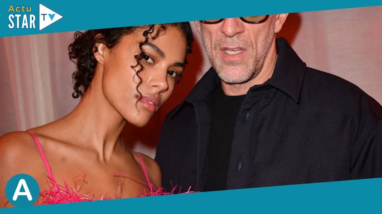 Vincent Cassel et Tina Kunakey : Des amoureux très tactiles et assortis en blanc, pour leur Nouvel A