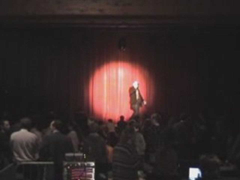 Sylvain chauffe la salle - 16 fev 08 - Egly