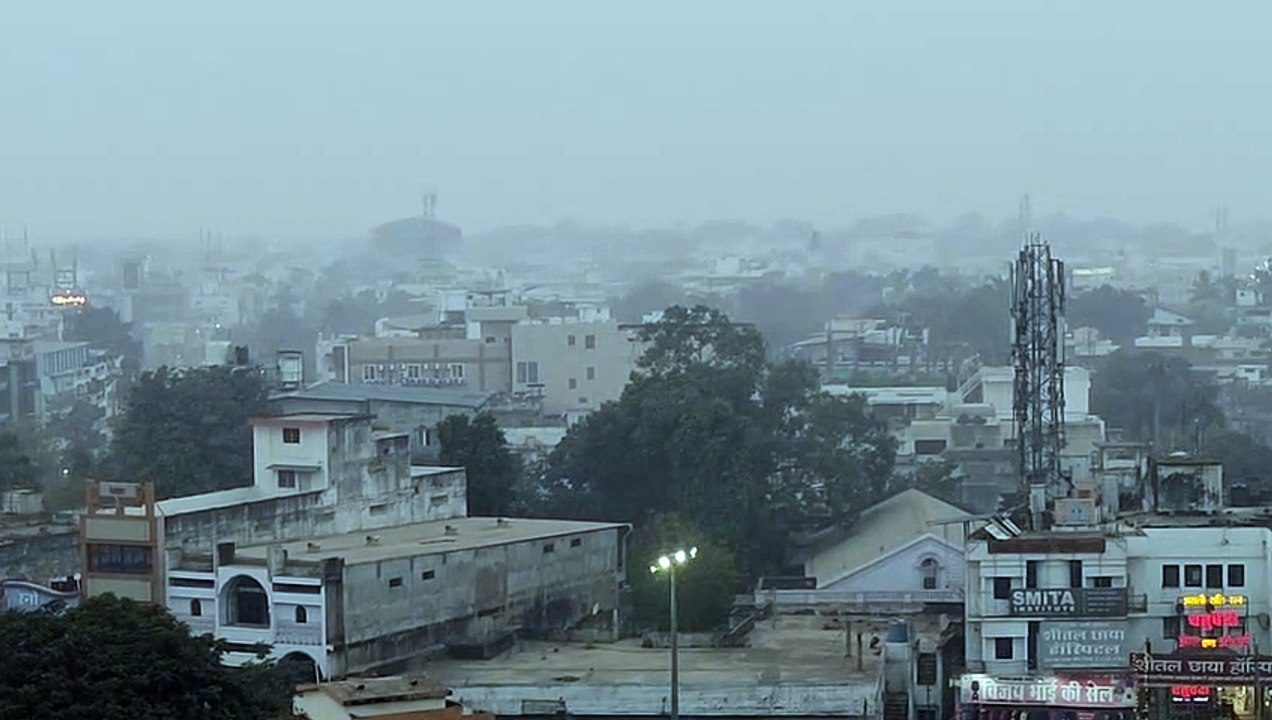 fog in the city