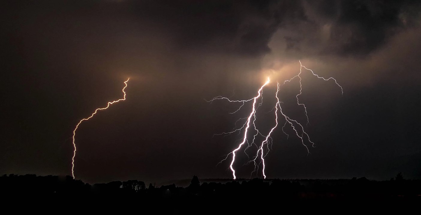 01 Hour Rain and Thunderstorm Sounds For  Focus   and Sleep ️ Epidemic_Full-HD