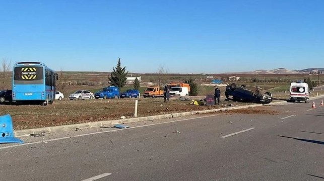 Gaziantep’te öğrenci servisi kaza yaptı: 1 ölü