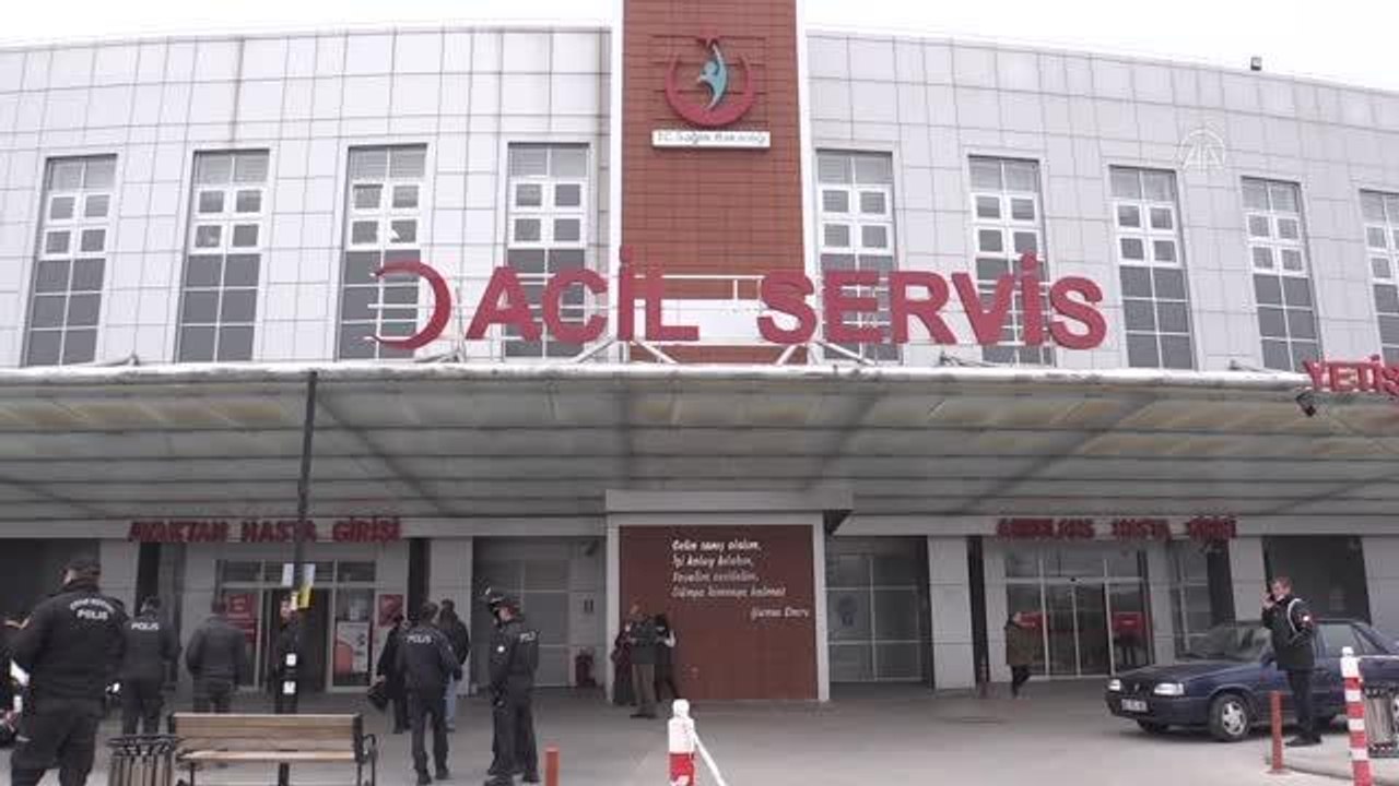 ESKİŞEHİR - Çiğ köftecide işlenen cinayetle ilgili 3 şüpheli adliyeye sevk edildi
