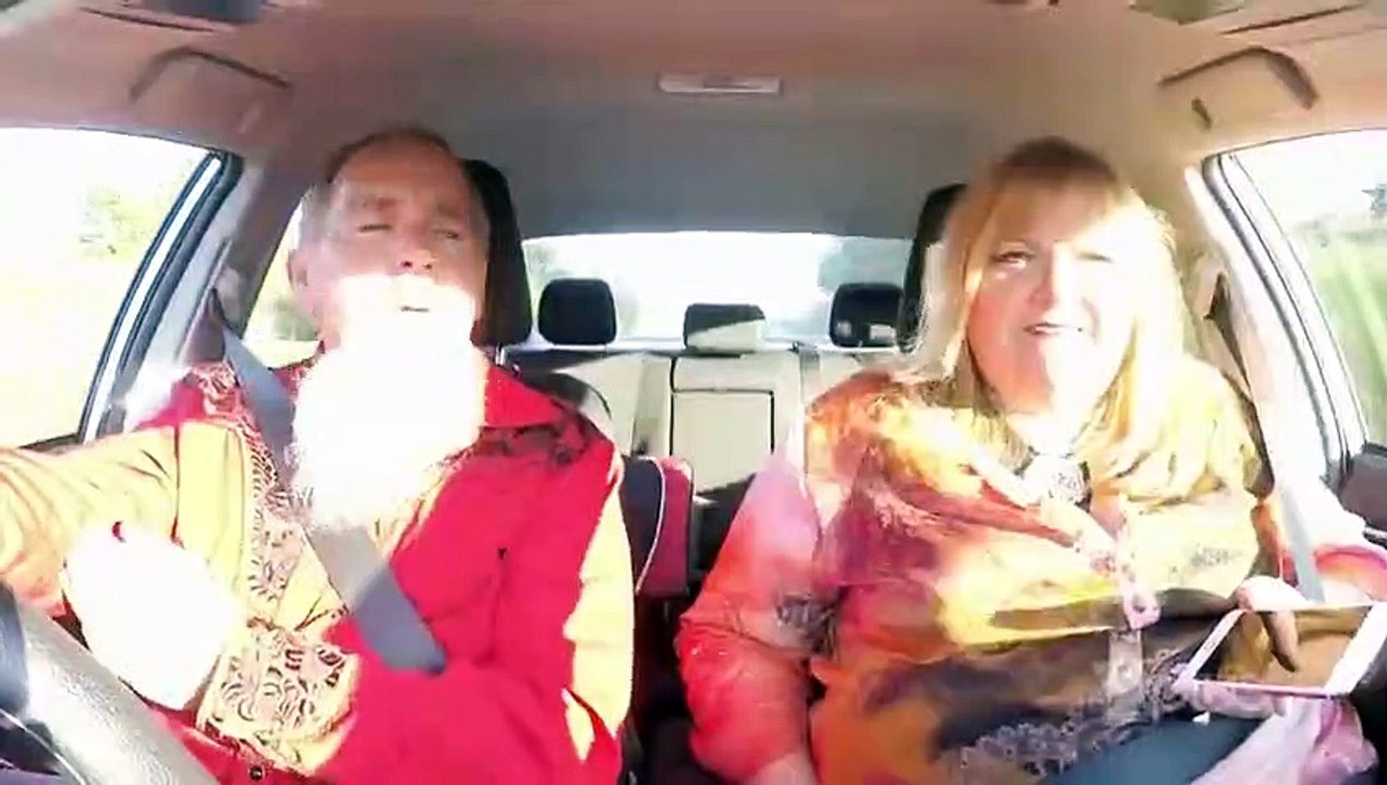 Instant hotel - se2 - ep04 - gene $$ sharon (bellenden ker, qld) hd watch