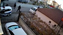 Hırsız, polis memurunu bıçakladı