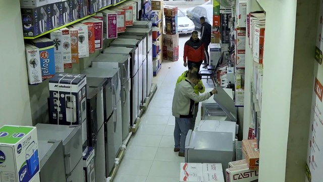 بعد خفض قيمة الجنيه المصري.. ترقب ارتفاع جديد في الأسعار خلال أيام