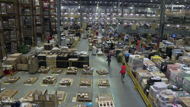 Amazon taglierà 18.000 posti di lavoro