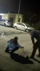 Une femme n'a pas de chance avec son feu d'artifice