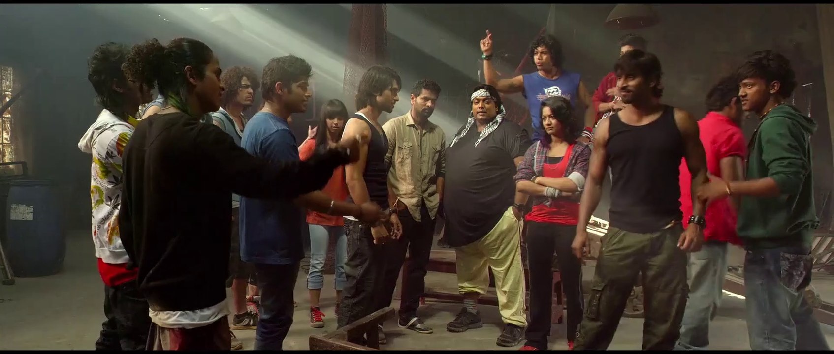 Prabhu Deva Noticed Spark In Poor Dancers from Slum Area || Bollywoo Dance action Scene
