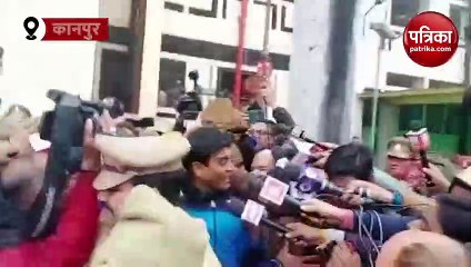 पुलिस के धक्का-मुक्की से नाराज हुए सपा विधायक इरफान सोलंकी, पेशी के बाद वापस ले जाया जा रहा था महाराजगंज जेल