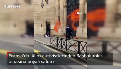 Fransa’da iklim aktivistlerinden Başbakanlık binasına boyalı saldırı