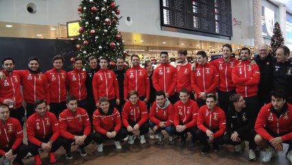 Des Red Lions impatients de défendre leur titre mondial s'envolent pour l'Inde