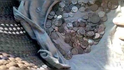 Tarihi eserleri satmaya çalışan 2 şahıs yakalandı