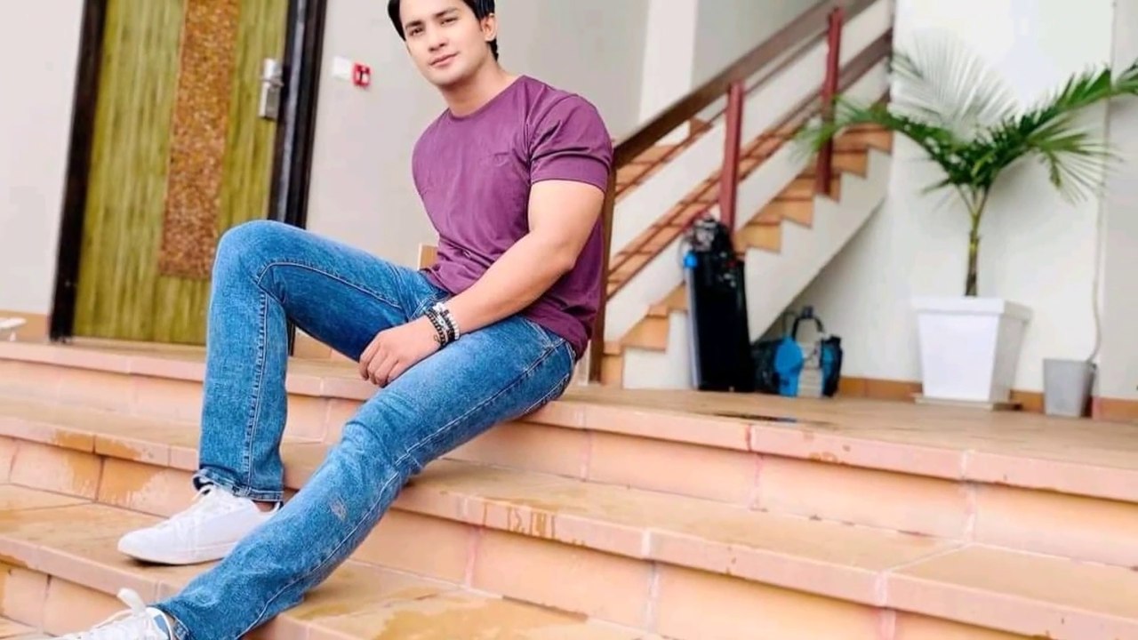 aakash Shrestha को नयाँ म्युजिक भिडियो आउदै छ/कुन हो कहिले आउदै