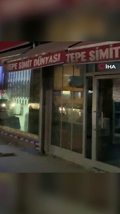 Mide Bulandıran Görüntüler: Simit Fırınında Volta Atan Fare #shorts #simit #fırın #fare