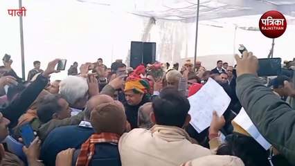VIDEO : आमजन से आत्मीयता के साथ मिले सीएम गहलोत, जनसुनवाई की
