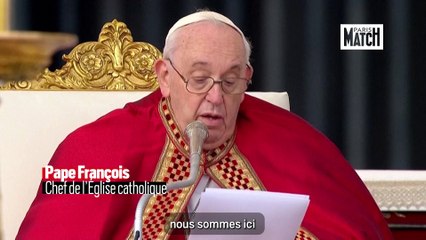 Les funérailles de Benoît XVI sur la place Saint-Pierre de Rome
