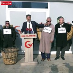 Sırtlarındaki "küfe"lerle Erdoğan'a tepki gösterdiler