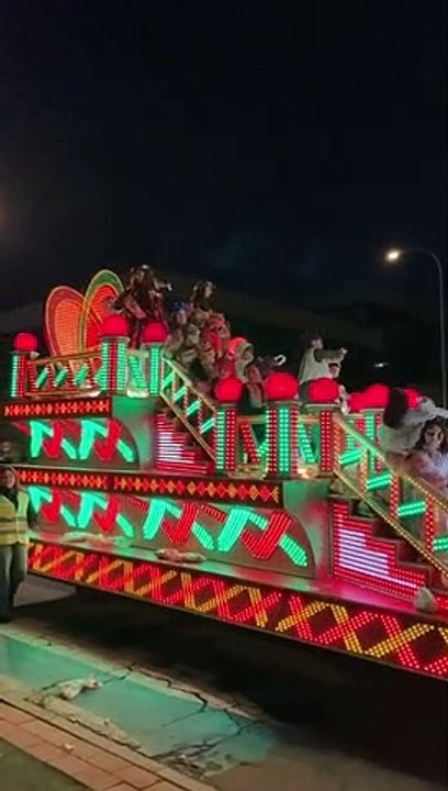 Los Reyes Magos reparten ilusión por un nuevo recorrido