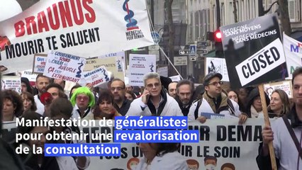 Paris: des généralistes dans la rue contre "l'abandon" de la médecine de ville