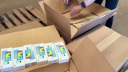 Receita Federal apreende 100 kg de celulares