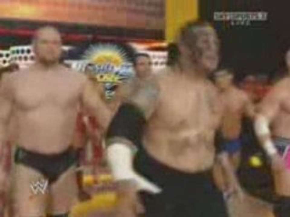 RAW 17/03/08: Cena & Orton Vs RAW Roster (Partie 1/2)