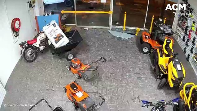 Thieves caught on camera raiding Kyabram business | Bendigo Advertiser | January 6, 2023