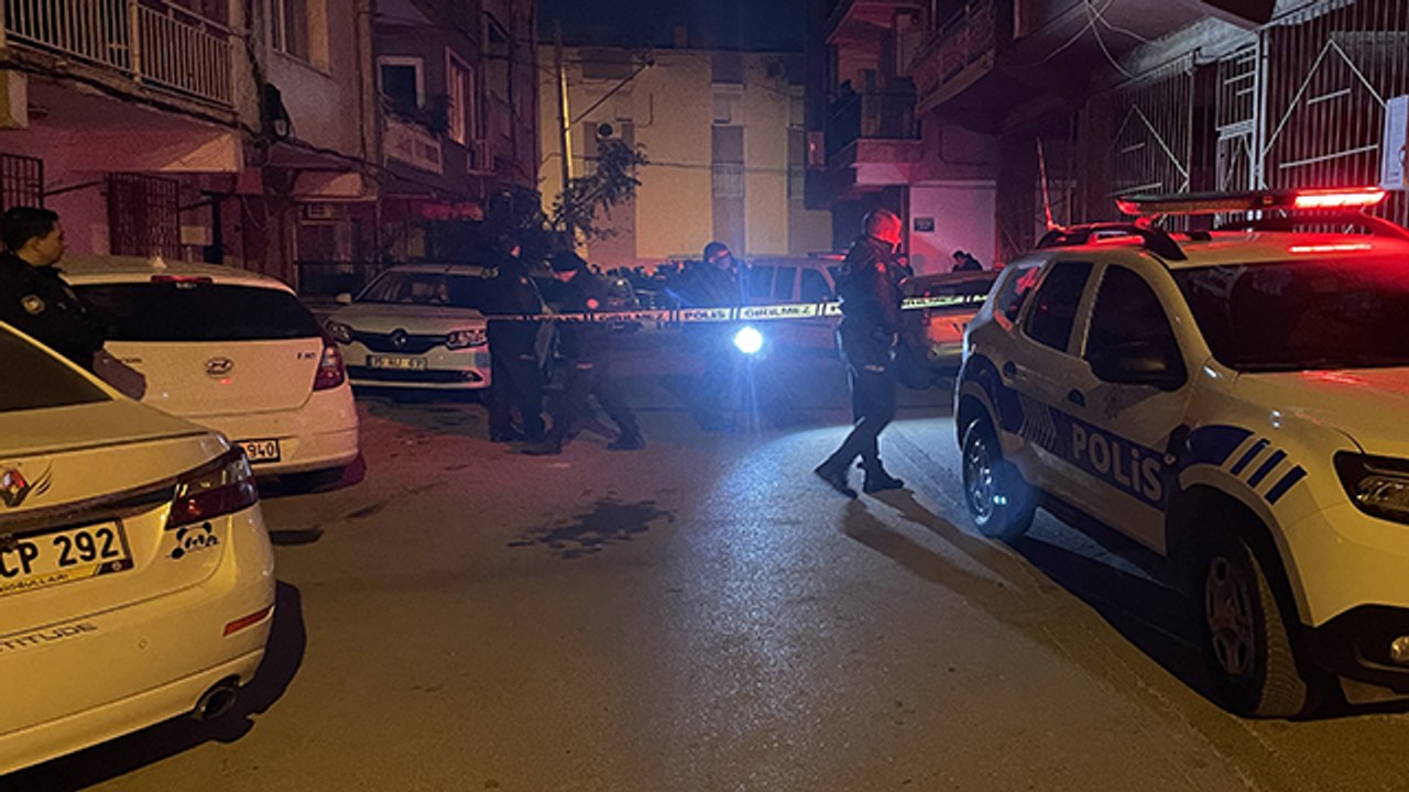 Sokak ortasında göğsünden bıçaklanarak öldürüldü