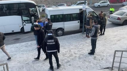 Uyuşturucu operasyonunda yakalanan 33 şüpheli adliyede