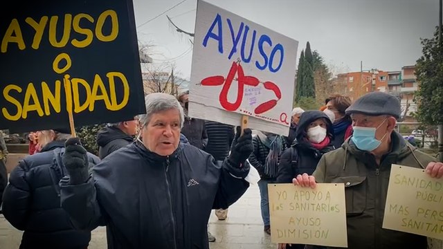 Los vecinos de Alcobendas claman contra Ayuso por la Sanidad pública: Nos está matando