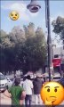 والله كفو.. فيديو يثير الإعجاب لرجل مرور يوقف مفحطاً بالرياض