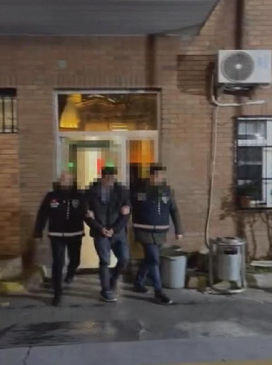 Havai fişekle saldıran platonik aşık yakalandı