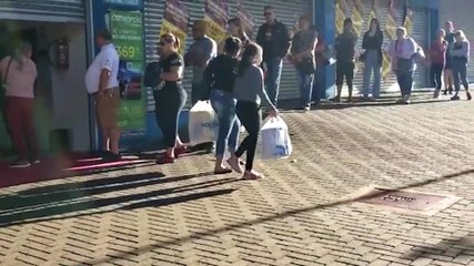 Download Video: Promoção em loja no Calçadão chama atenção pelas grandes filas