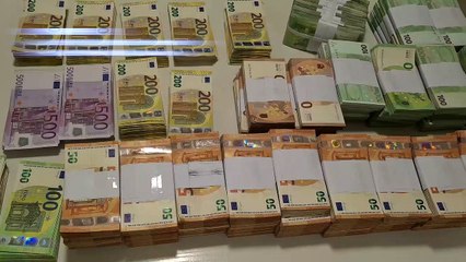 Barbie 2023 (Supereuro banknotes)