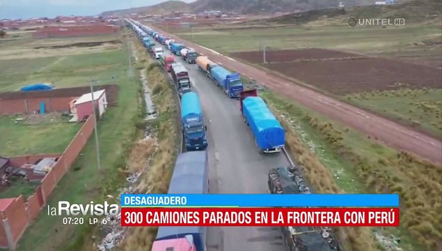 Se incrementa la fila de camiones varados en la frontera entre Bolivia – Perú