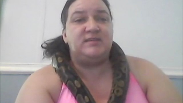 VOICI : Incroyable ! Deux ans après sa mort , l'écrivaine Susan Meachen réapparaît et donne une curieuse explication