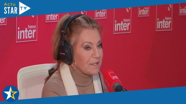 “On a dit à ma mère que j’allais devenir prostituée” : Sheila revient sur son début de carrière comp